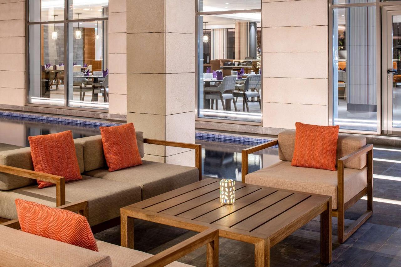 Doubletree Suites By Hilton - Riyadh Financial District Exterior photo