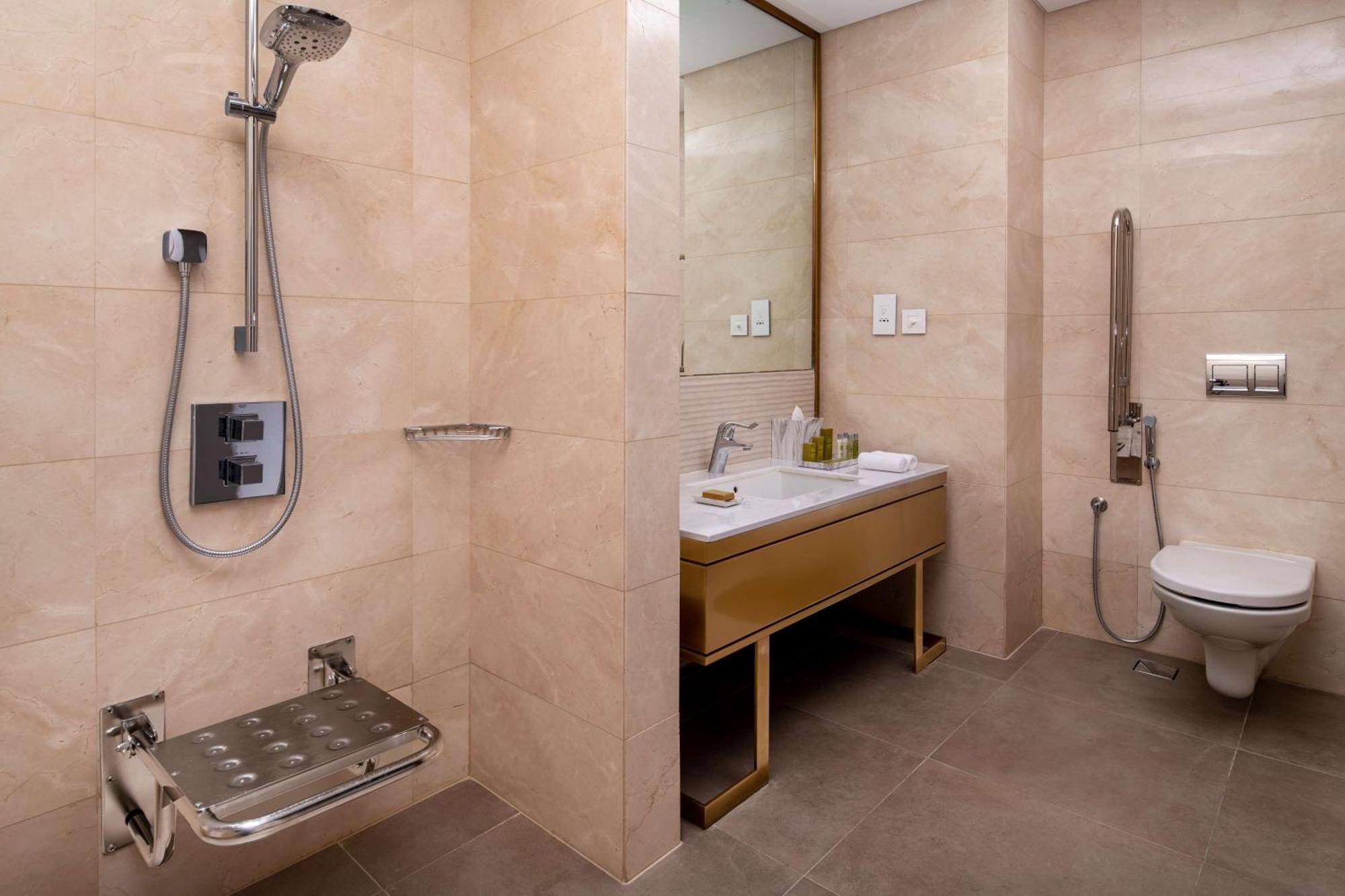Doubletree Suites By Hilton - Riyadh Financial District Exterior photo